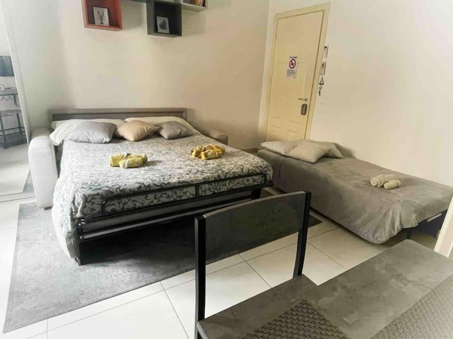 La Venezia'S Studio Flat Ливорно Экстерьер фото