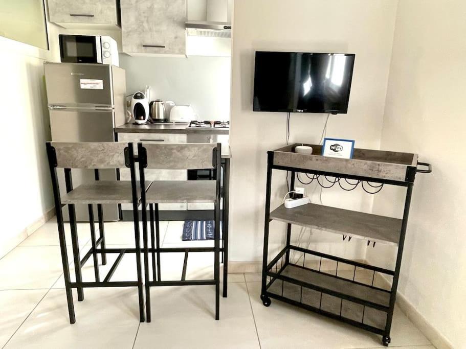 La Venezia'S Studio Flat Ливорно Экстерьер фото
