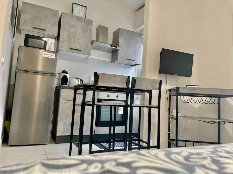 La Venezia'S Studio Flat Ливорно Экстерьер фото